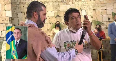 Bolsonaro liga para Agenor durante culto e pede oração