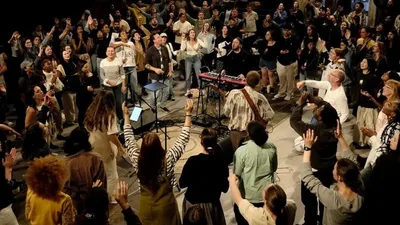 'Deus se movendo': evangelismo de rua alcança 225 pessoas