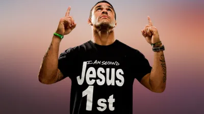 ‘Recebi o toque de Jesus’, diz Vitor Belfort em meio à dor pelo desaparecimento da irmã