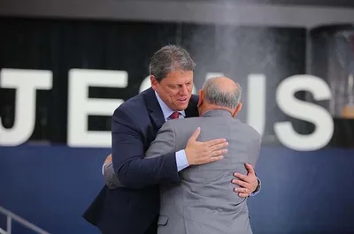 Tarcisio visita Assembleia de Deus em reunião de obreiros: Veja fotos