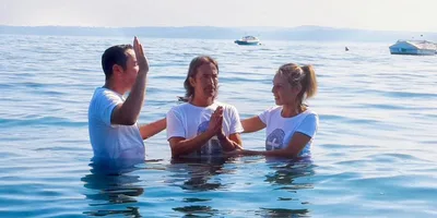Colheita: missionários batizam italianos evangelizados online durante a pandemia | Notícias Gospel