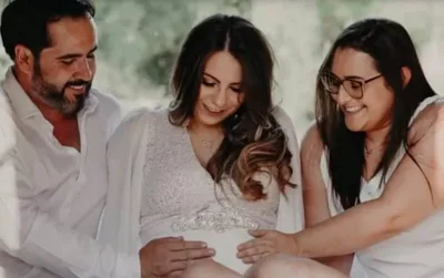 Trisal gospel pretende registrar filho com nome do pai e das "duas mães"