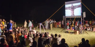 Filme \"Jesus\" é traduzido para evangelizar em 1.700 idiomas diferentes