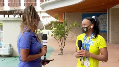 ‘Flecha veloz nas mãos de Deus’, canta Rebeca Andrade no SporTV