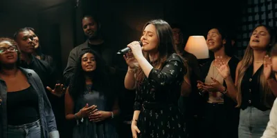 Esther Marcos lança \"Levanta\", a primeira música do seu novo projeto \"Milagres\"