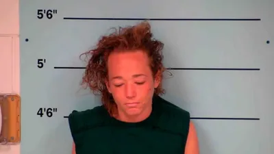 Mulher é presa acusada de "cozinhar" a mãe para fazer feitiços
