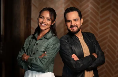 ‘Sem Palavras’: Julia Vitoria e Luciano Camargo fazem dueto