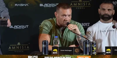 “Estou salvo e vivo pela Palavra de Deus”, afirma Conor McGregor