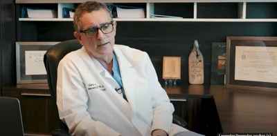 Médico com câncer reconhece poder da oração em sua própria vida: "Estou curado"