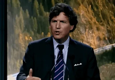 Tucker Carlson adverte canadenses a perceberem os maus-tratos aos cristãos
