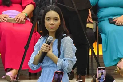 Vitória Souza discute com pastor na hora do culto e abandona púlpito