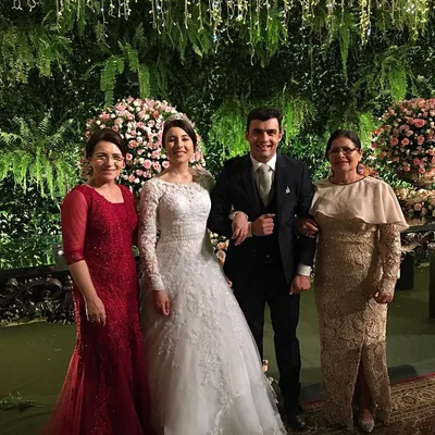 Confira como foi o casamento dos sonhos do filho da cantora gospel Eliã Oliveira