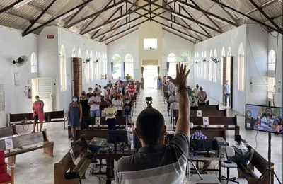 Igreja que batizou homossexuais é homenageada por Assembleia de AL