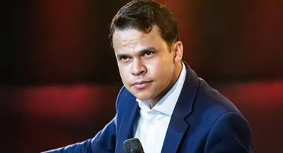 Pastor Elizeu Rodrigues se irrita e chama internauta de “moleque”