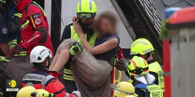 Família é salva após 10 horas sob escombros de hotel: \"Toda glória a Ele\"