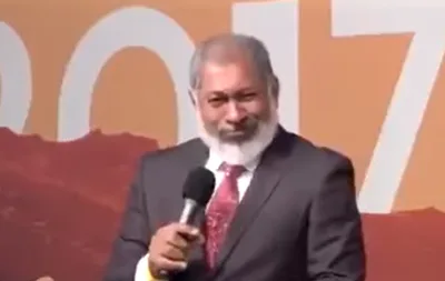 Pastor presbiteriano viraliza ao contar experiência com pentecostal