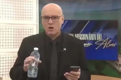Em sermão, pastor da Universal diz que universitários terão "marca da besta" na testa