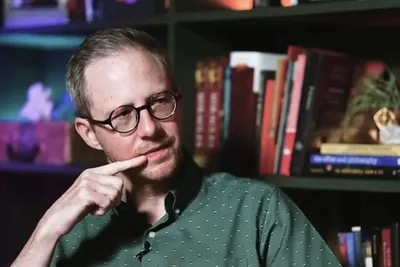 Filósofo ateu se converte ao Cristianismo após estudar sobre existência de Deus