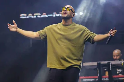Ton Carfi decide não cobrar cachê para cantar em igrejas carentes
