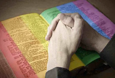 Pastora trans abre própria igreja após alegar que foi discriminada por evangélicos