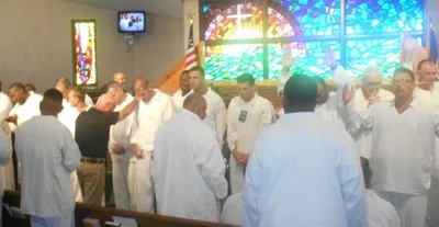 Prisão americana passa por 'despertar espiritual' através do serviço de capelania