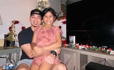 "Abrace sua família e diga que os ama", diz pai que perdeu filha em tiroteio nos EUA