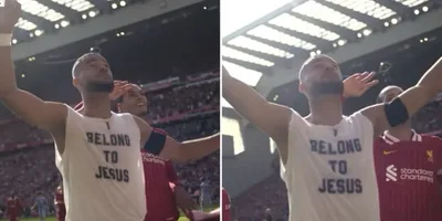 \"Pertenço a Jesus\": Jogador do Liverpool imita comemoração de Kaká ao vencer campeonato