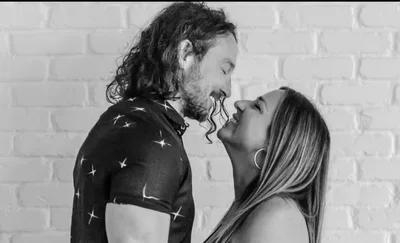 Adultério que derrubou pastor da Hillsong é passado, diz esposa