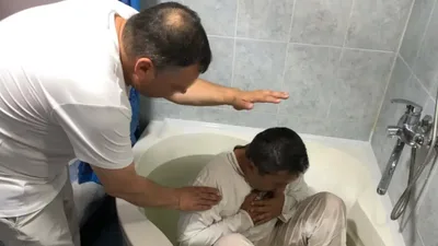 Pastor testemunha batismo da mais alta casta hindu da Índia