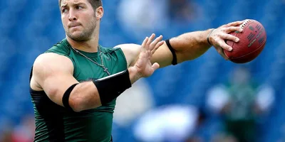 Tim Tebow diz para americanos pararem de idolatrar esportes