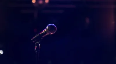 Escritor expressa preocupação com pregadores despreparados ministrando nas igrejas | Notícias Gospel