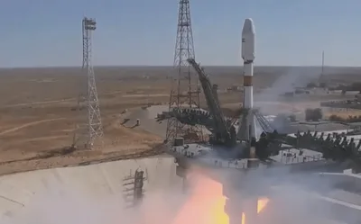 Irã lança satélite com referência a "messias" muçulmano na lateral