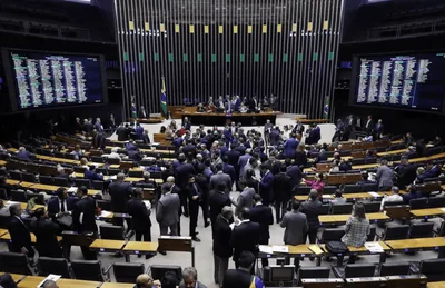 Enquete: Maioria avalia como "Ruim" atuação conservadora na Câmara