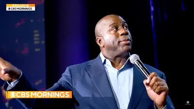 "Aprendi a confiar em Jesus", diz Magic Johnson sobre viver com HIV há 30 anos