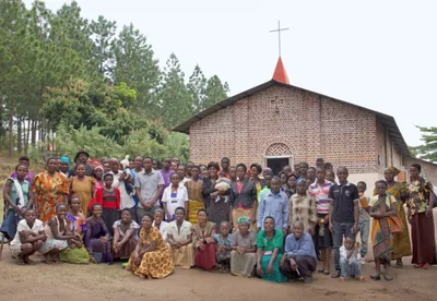 Cristãos ajudam mães adolescentes em meio à perseguição em Uganda