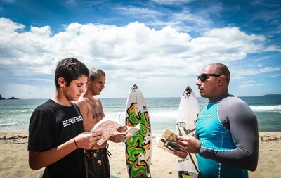 ‘Surfistas de Cristo’ reúnem mais de mil atletas para evangelizar nas praias brasileiras