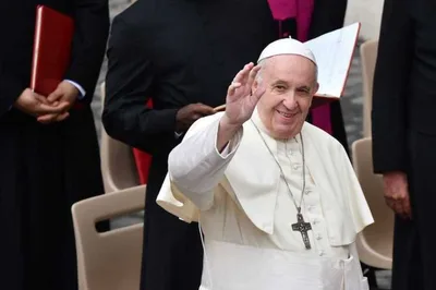 "Os prazeres de comer e do sexo vêm de Deus”, diz papa Francisco | Notícias Gospel