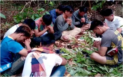 Floresta vira refúgio para cristãos no Laos realizarem oração