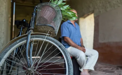 Cristão percorre região da Ásia de bicicleta para evangelizar surdos