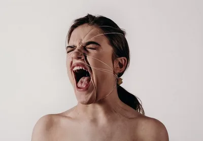 "O que torna alguém parecido com Deus ou com o diabo é sua língua", diz pastor