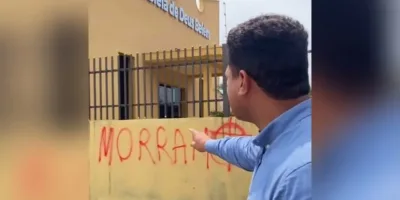 Igreja é pichada com mensagem de ódio contra cristãos no MS: “Morram”
