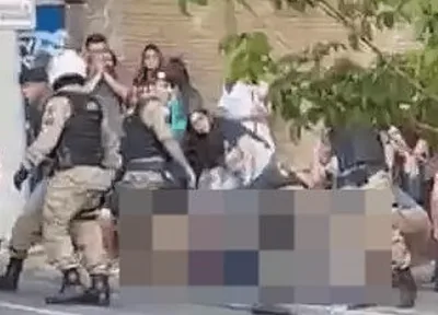 Ataque a facadas em escola deixa um aluno morto e três feridos