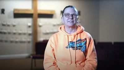 Dona de prostíbulo se rende a Cristo e luta contra o tráfico sexual