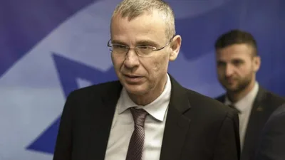Procuradora-geral israelense tenta impedir Netanyahu de participar de reforma judicial