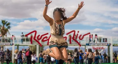 Cantora gospel Verônica Sacer curte show no Rock In Rio