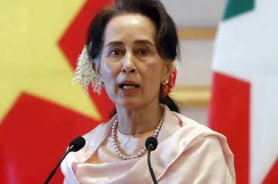 Líder deposta Suu Kyi é condenada a quatro anos pelo Tribunal de Mianmar