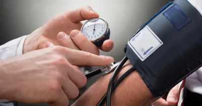 Urgente: Mãe de cantor gospel famoso é hospitalizada às pressas