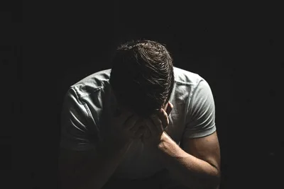 Como Deus provê escape para a tentação?