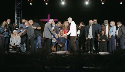 Batistas do Sul expulsam Igreja de Saddleback por ordenar pastora