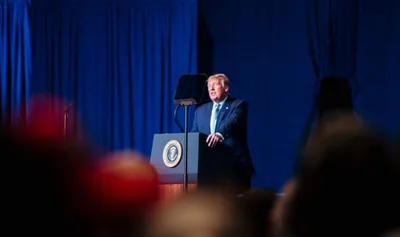 Trump vai à Justiça para ter conta devolvida pelo Twitter